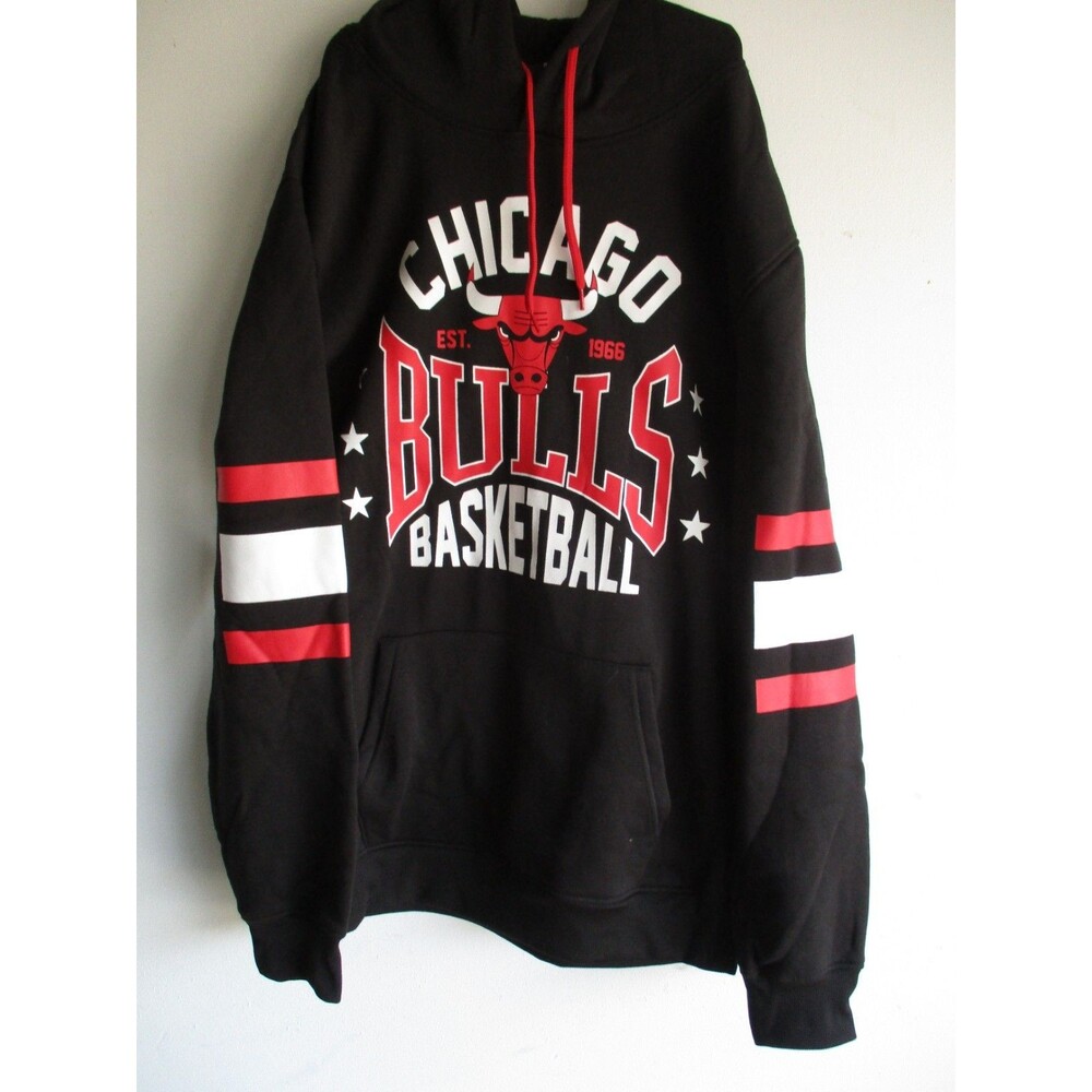 Chicago Bulls NBA Hoodie Men’s Size M Black Pullover Sweatshirt NWT Licensed
